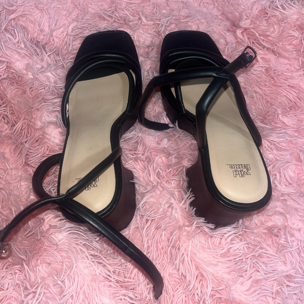 Wild Fable Black Strappy Heels